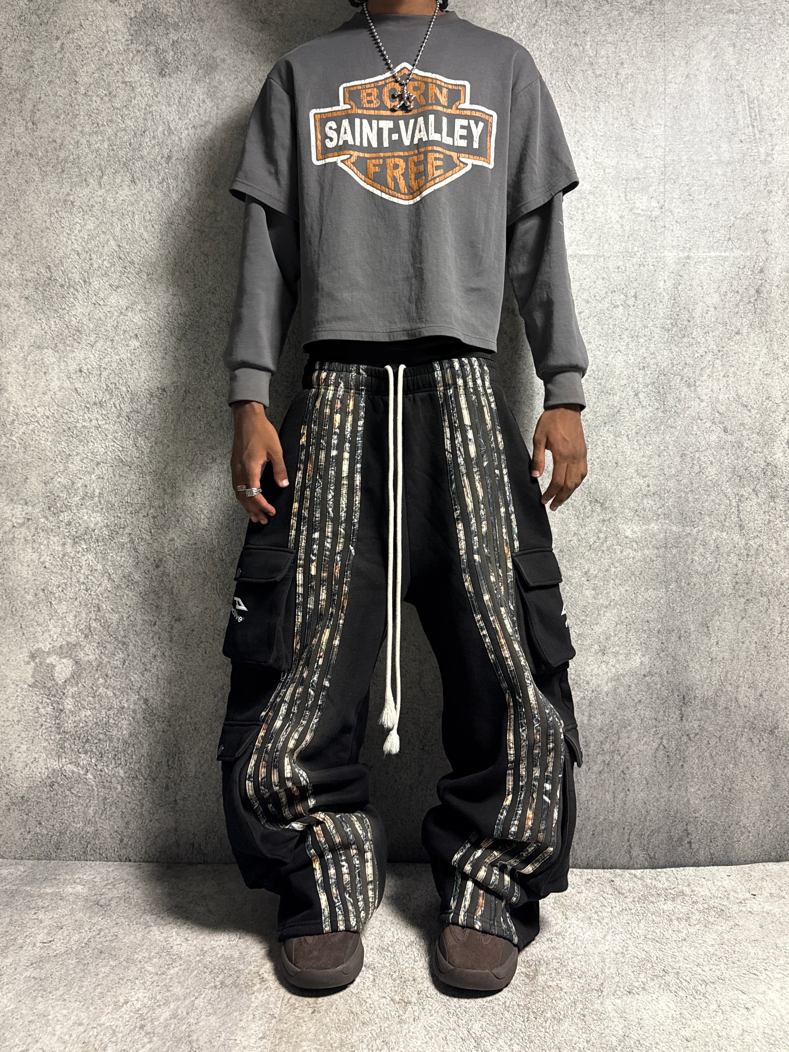 Archive Hunter Cargo Stripe Sweatpants – Camo Black